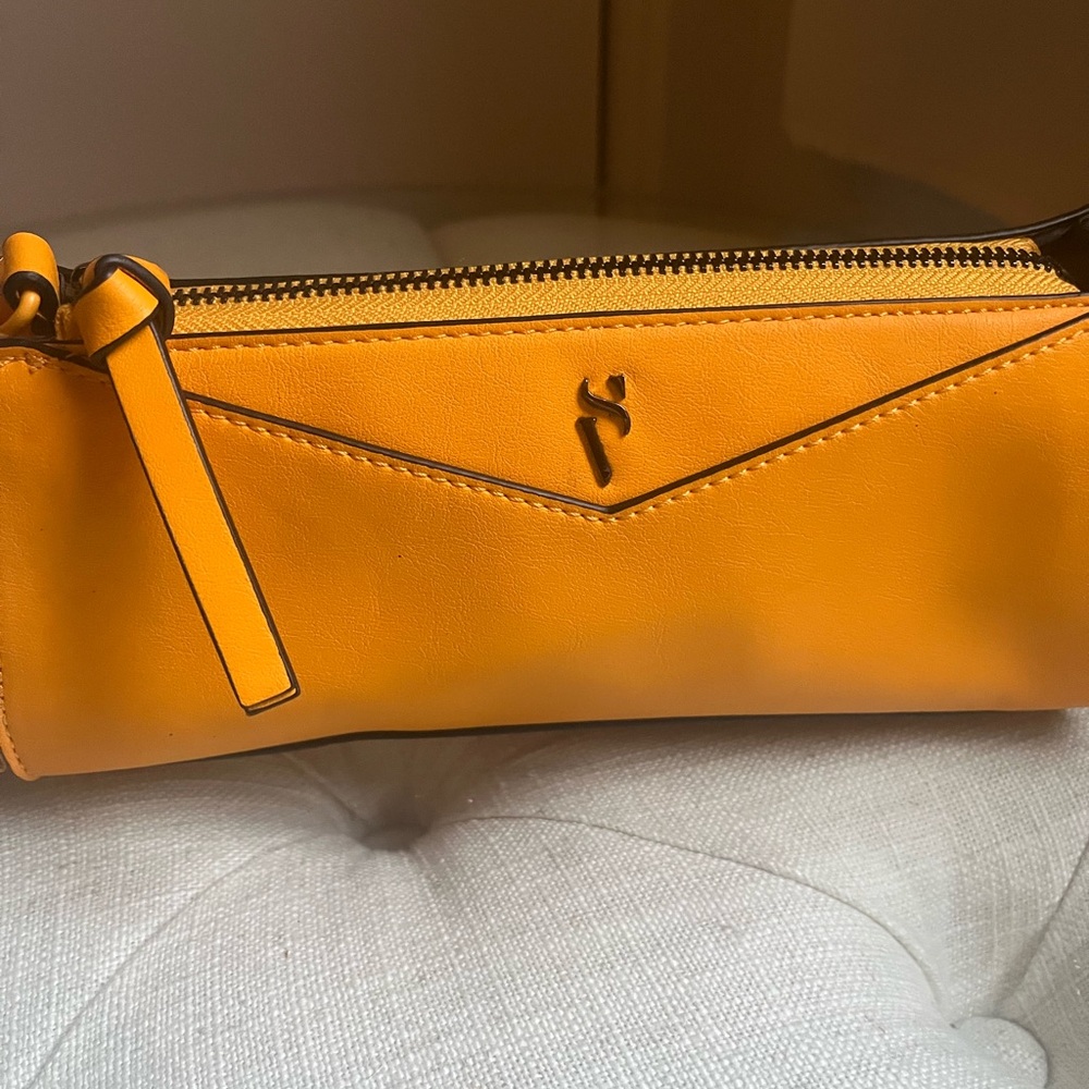 Simply Vera Vera Wang Gavita Geo Vibrant Crossbody Bag